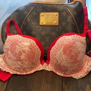 Black Bow by Felina 34DD push-up bra